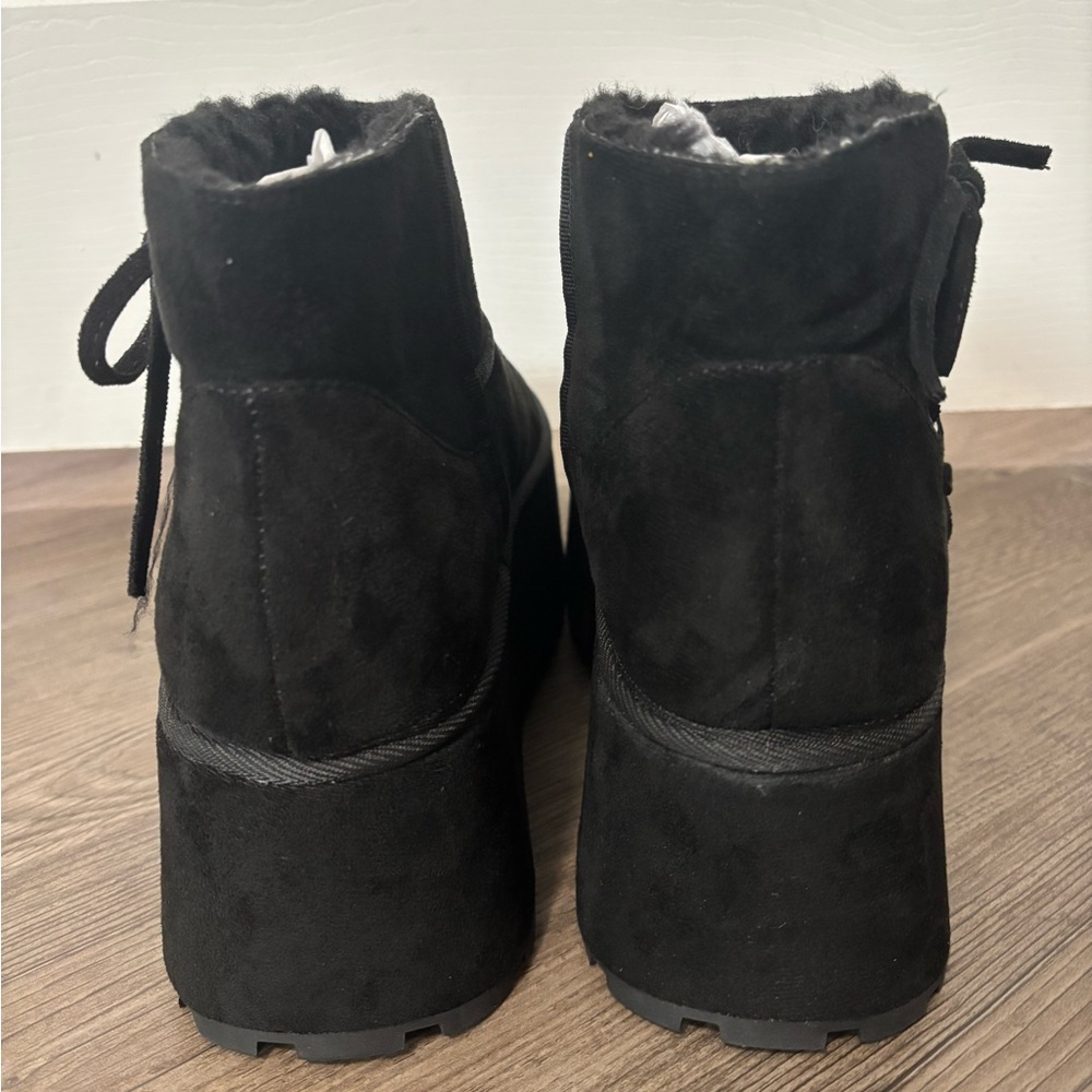 NWOB Dolls Kill / Sugar Thrillz Black Popular Lifestyle Ankle Boots - Picture 6 of 8